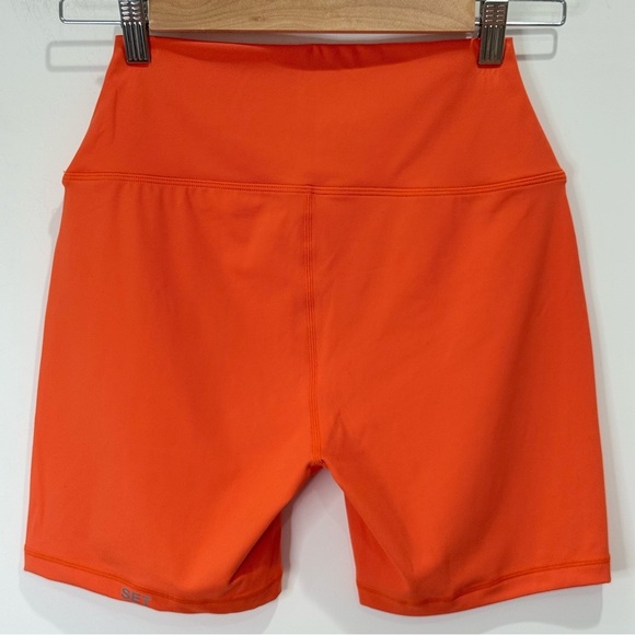 Set Active X Madelyn Cline Sportbody Bike Shorts Golden Hour Orange Large Rare - Picture 3 of 9